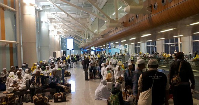 Jamaah haji asal Kloter 20 saat berada di Bandara Internasional Amir Muhammad bin Abdul Aziz (AMMA) Madinah.