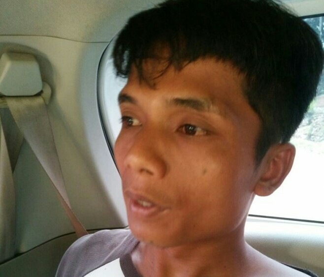 Adi Flores saat dibawa ke Jambi usai ditangkap di Palembang.