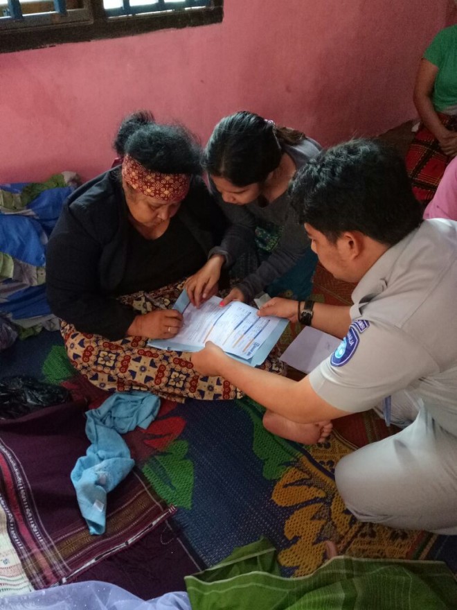 Petugas Jasa Raharja Cabang Jambi mengurus pembayaran  santunan korban kecelakaan Naek Tambunan  kepada ahli waris korban dalam waktu 1 hari.