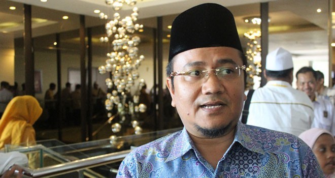 dr Maulana. 