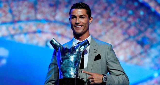 Cristiano Ronaldo Peraih anugerah pemain terbaik Eropa 2017. Foto : uefa.com