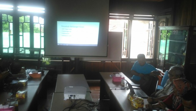 Rapat akhir tahun Warsi. 