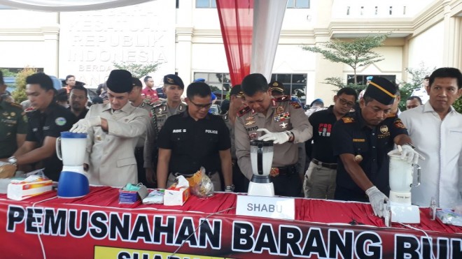 Polda Jambi Musnahkan 19 Kg Sabu Sore ini.