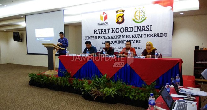 Rapat koordinas.