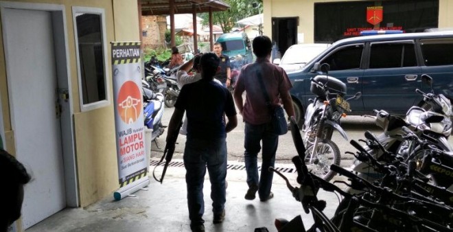 Staf Kejari Sungai Penuh dan Dirut PDAM Dikabarkan Tertangkap OTT Oleh Polres Kerinci.