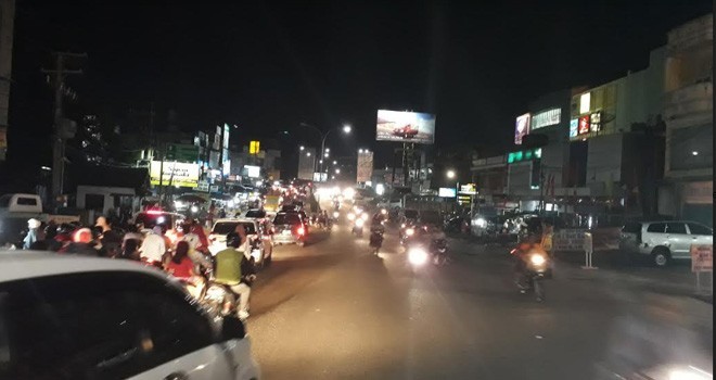 Suasana malam tahun baru di kota jambi. 