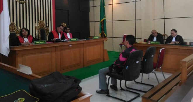 sidang Abdul Halim Gumri
