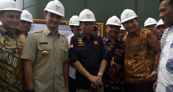 Menteri ESDM di damping Gubernur Jambi saat Resmikan PLTBg di Tungkal Ulu.