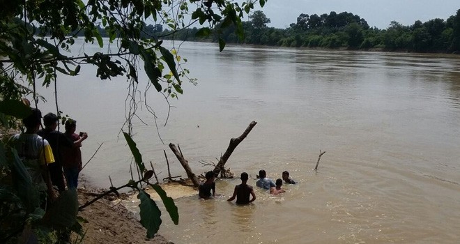 Penemuan Sesosok mayat gadis belia oleh warga Dusun Pangkal Bloteng Desa Teluk Rendah Ulu