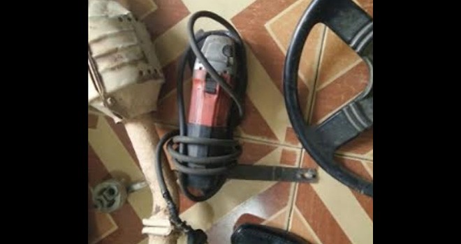 Terlihat barang bukti yang berhasi diamankan Polisi.