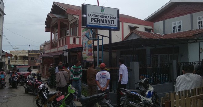 Kantor Kepala Desa, dibobol maling, pada Rabu (21/2)