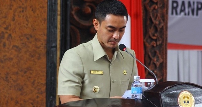 Gubernur Jambi Zumi Zola.