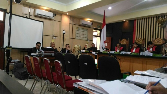 Kesaksian yang diberikan oleh Nurhayati.