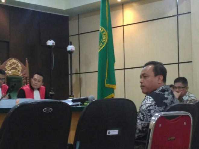 Agenda masih memintai keterangan Ketua DPRD Provinsi Jambi, Cornelis Buston.
