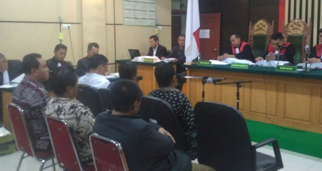 Ketua Fraksi Gerindra Muhammadiyah, Ketua Fraksi Bintang Keadilan Rudi Wijaya dan Ketua Fraksi PKB Sofyan Ali yang saat dimintai kesaksiannya.