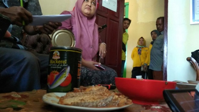 Cacing Yang Ditemukan Disalah Satu Sarden.