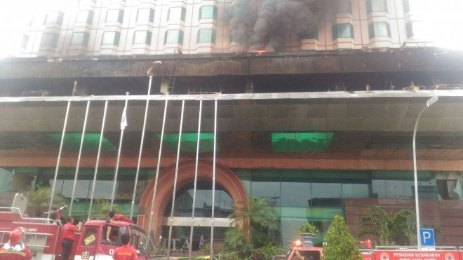 Api kembali membara di novita hotel