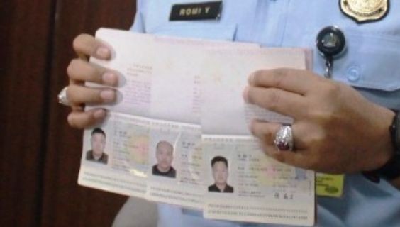 Paspor tenaga kerja asing yang diduga melanggar aturan keimigrasian. Ilustrasi Foto: JPG/dok.JPNN.com