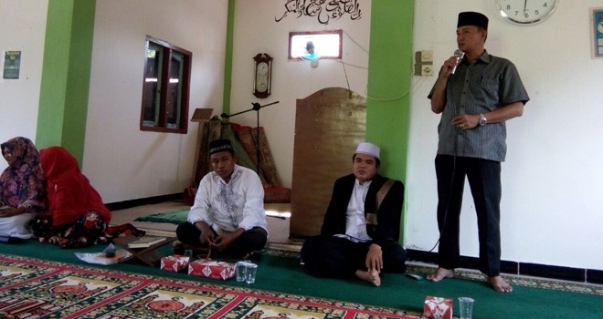 Salah satu kegiatan Lurah Mayang Mangurai di salah satu RT belum lama ini.