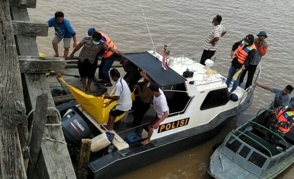 Jenazah safril ditemukan tim patroli Polres Tanjabtim di perbatasan perairan Tanjabtim dengan Tanjabarat, tepatnya di kuala Pangkal Duri Kecamatan Mendahara.