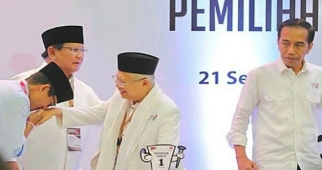 Sandiaga Uno cium tangan Ma ruf Amin
