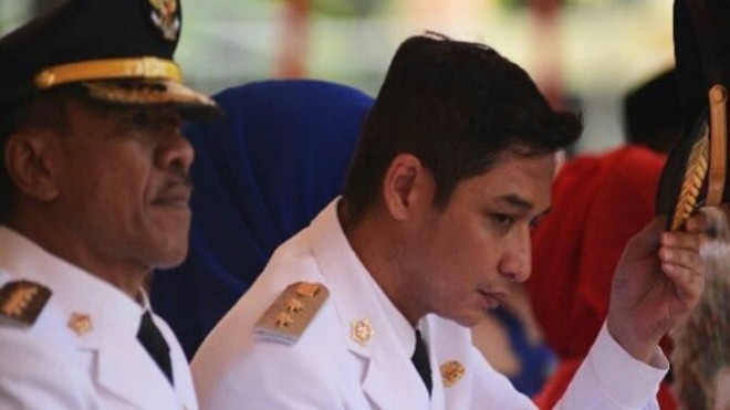 Wali Kota Palu, Hidayat dan Wakil Wali Kota Palu, Sigit Purnomo alias Pasha. Keduanya dipastikan selamat dari guncangan gempa berkekuatan 7,7 Skala Richter, Jumat (28/9). (Jpnn/JawaPos.com)