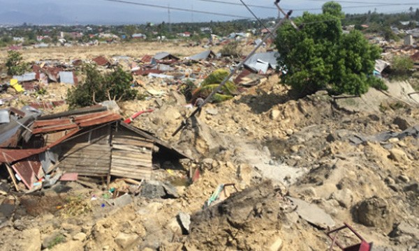 Salah satu kawasan di Palu yang terdampak gempa. Foto:M.Kusdharmadi/JPNN.com