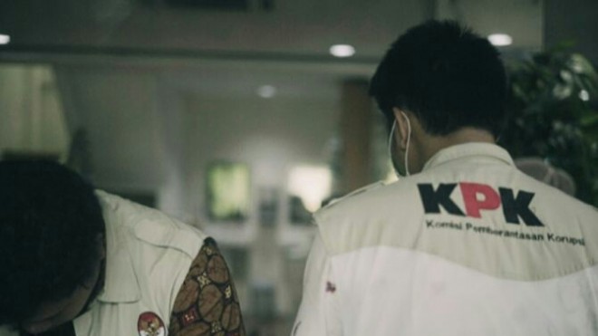 lustrasi: IPenyidik KPK saat sedang melakukan penggeledahan (Teguh/JawaPos.com)