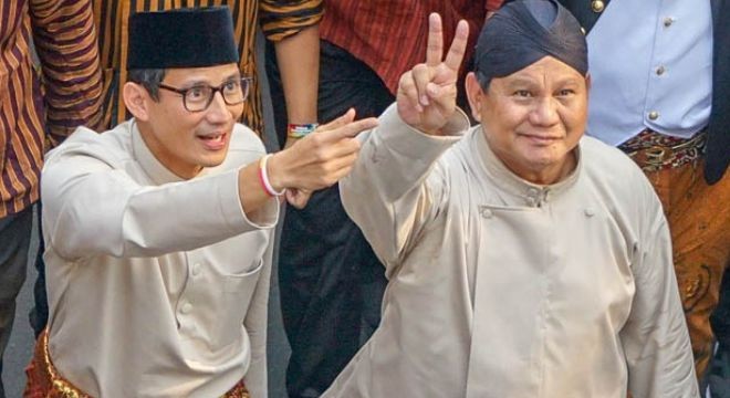 PRABOWO DAN SANDIAGA UNO.