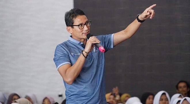 SANDIAGA UNO.