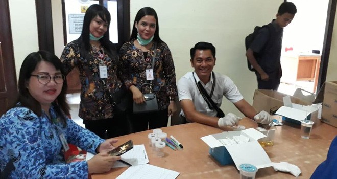 Ratusan ASN dan Honorer di Tanjabbar Mendadak Tes Urine.