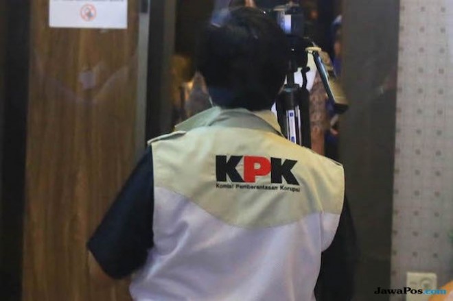 Penyidik Komisi Pemberantasan Korupsi (KPK) mengagendakan pemeriksaan terhadap staf pribadi menpora, Miftaul Ulum. Ini merupakan pemeriksaan kedua. (Jpnn/JawaPos.com)