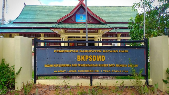 Kantor (BKPSDMD) Kabupaten Batanghari. 