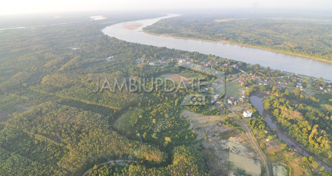 Kondisi Provinsi Jambi tampak dari udara. Poto diambil beberapa waktu lalu melalui udara. Foto : Dok Jambiupdate