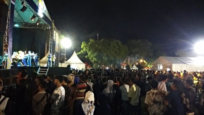 Tarian Rentak Kudo Tutup Acara Pesta Rakyat HUT Jambi. Foto : Safwan / Jambiupdate