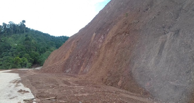 Kondisi Bukit Rayo yang dikerjakan pada 2018 lalu dengan menelan dana hingga miliaran rupiah. Foto : Hadinata / Jambiupdate