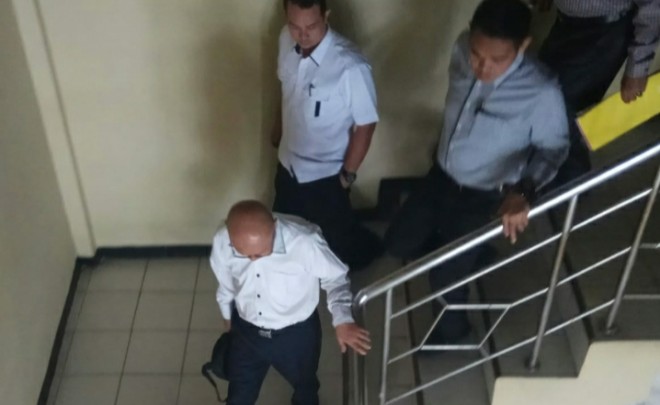 Terlihat tim penyidik Polres Kerinci saat membawa berkas Kejari. Foto : Ist For Jambiupdate