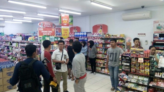 Pihak Kepolisian yang terus melakukan penyelidikan kasus perampokan Alfamart Kampung Baru Kecamatan Muara Tembesi. 