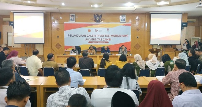 Galeri Invetasi Mobile pertama di Provinsi Jambi yang dibuka di Universitas Jambi, Selasa (12/2). Foto : Ist