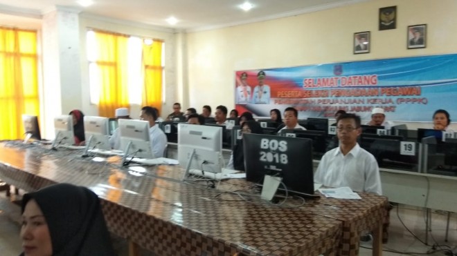 Pemerintah Kabupaten Tanjung Jabung Barat melalui Dinas BKPSDM membuka Ujian seleksi PPPK Sabtu, (23/2/2019). 