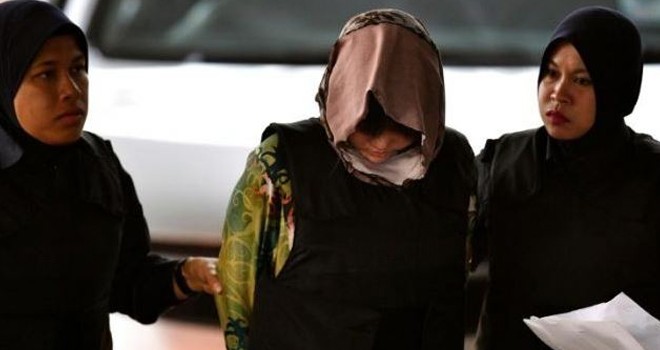 Siti Aisyah saat digelandang polisi Malaysia atas tuduhan pembunuhan terhadap saudara tiri Pemimpin Tertinggi Korea Utara (Korut), Kim Jong Nam.