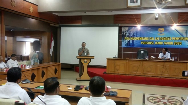 M Dianto,  saat acara Pra Musrenbang penyusunan Rencana Kerja Pemerintahan Daerah (RKPD) hari ini (20/3). 
