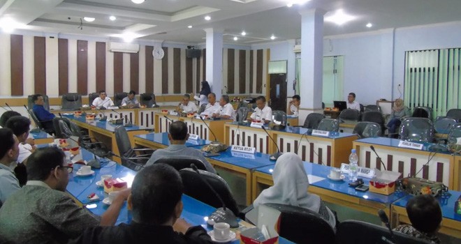 Warga Perumahan Permata Citra Hearing Bersama DPRD Kota Jambi. Foto : Ist