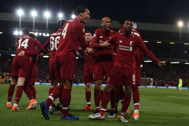 Pemain Liverpool merayakan gol Wjnaldum. Foto : Getty Images