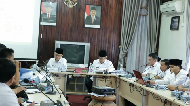 RPJMD Kabupaten Kerinci tahun 2019-2024 dihadapan Bupati Kerinci, Adirozal, Wakil Bupati Ami Taher.