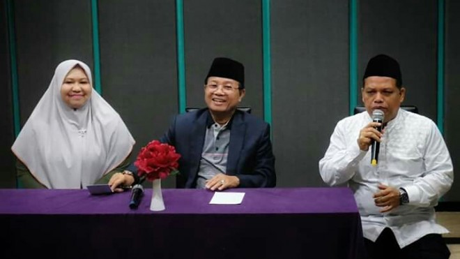 Bupati Muarojambi Hj. Masnah Busro SE mendampingi Gubernur Jambi Fahrouri Umar dalam acara Pembukaan Seleksi Tilawatil Quran STQ ke XXV Tingkat Nasional Tahun 2019 yang digelar di Pontianak Kalbar.