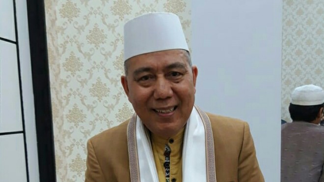 KH Ahmad Mubarok. 