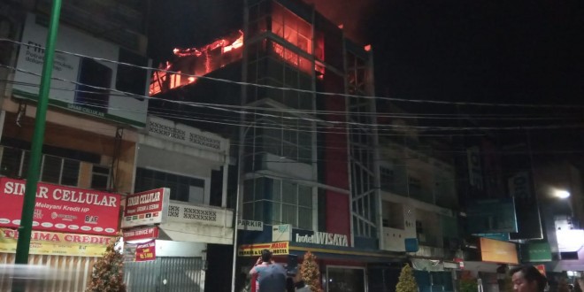 Kondisi kebakaran di Hotel Wisata yang terletak di jalan Gatot Subroto, Kecamatan Pasar Jambi terjadi pada Selasa (2/7) lalu.