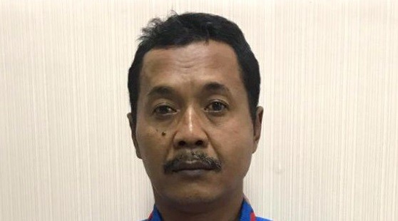 Nursamsuri ditangkap petugas Perlindungan Perempuan dan Anak (PPA) Satreskrim Polrestabes Surabaya karena melakukan perbuatan terlarang, Kamis (1/8).