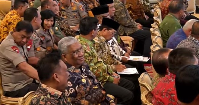 Rapat Koordinasi Nasional (Rakornas) Pengendalian Kebakaran Hutan dan Lahan (Karhutla) Tahun 2019, di Istana Negara, Jakarta, Selasa (6/8).